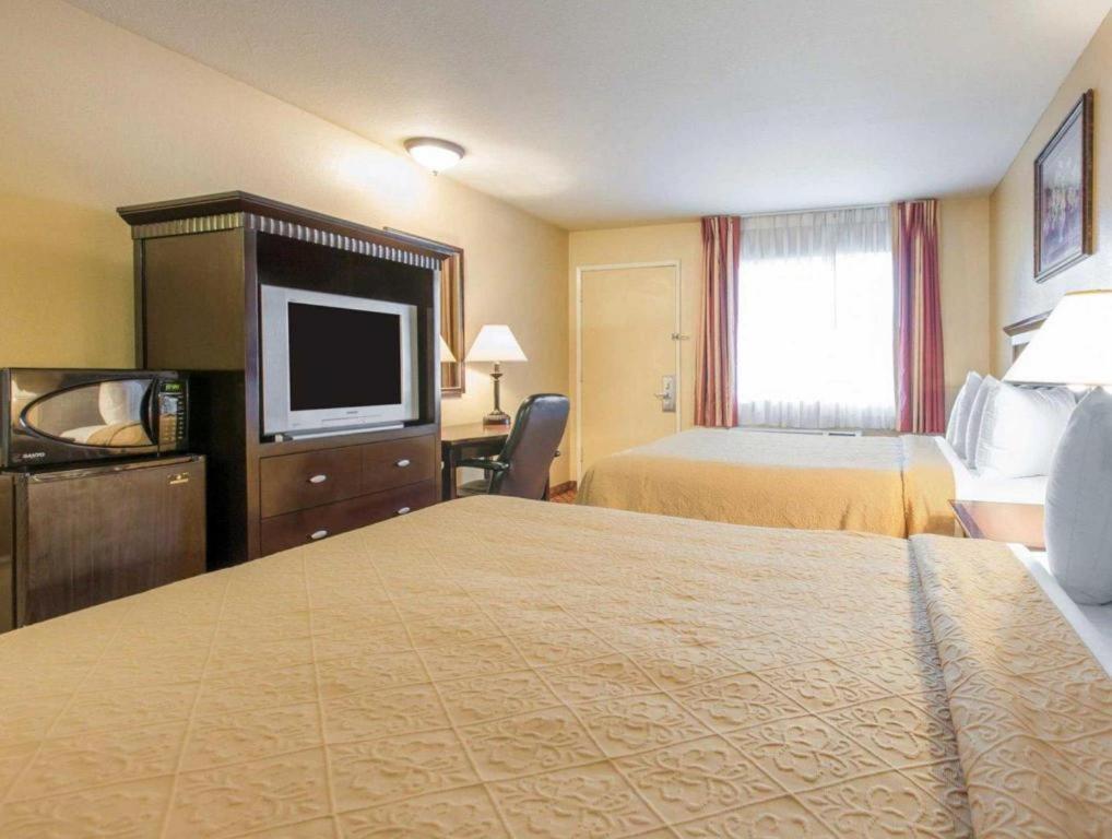 Quality Inn San Bernardino Kültér fotó